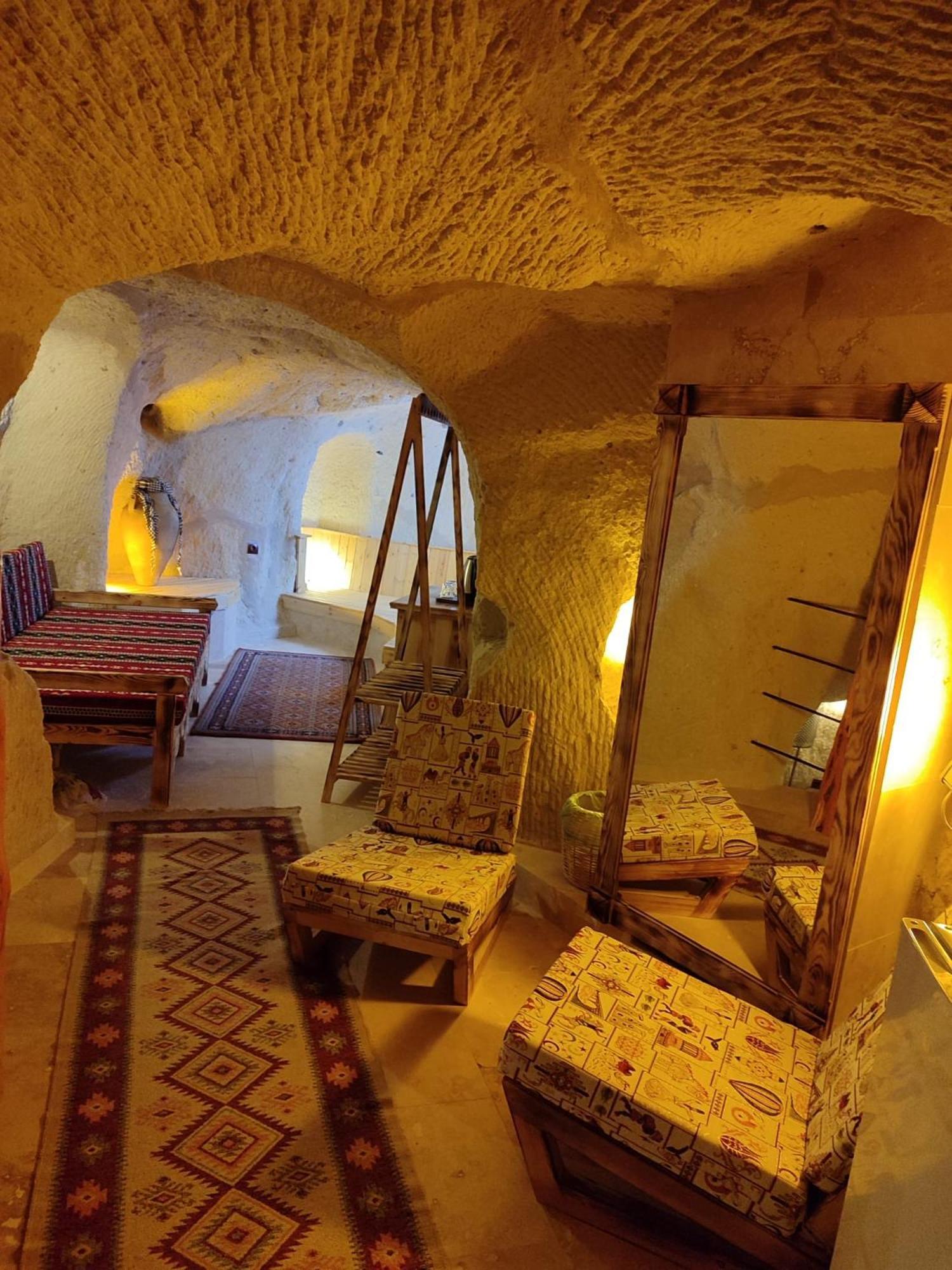 Cappadocia Ennar Cave Swimming Pool Hot & Spa 네브셰히르 외부 사진