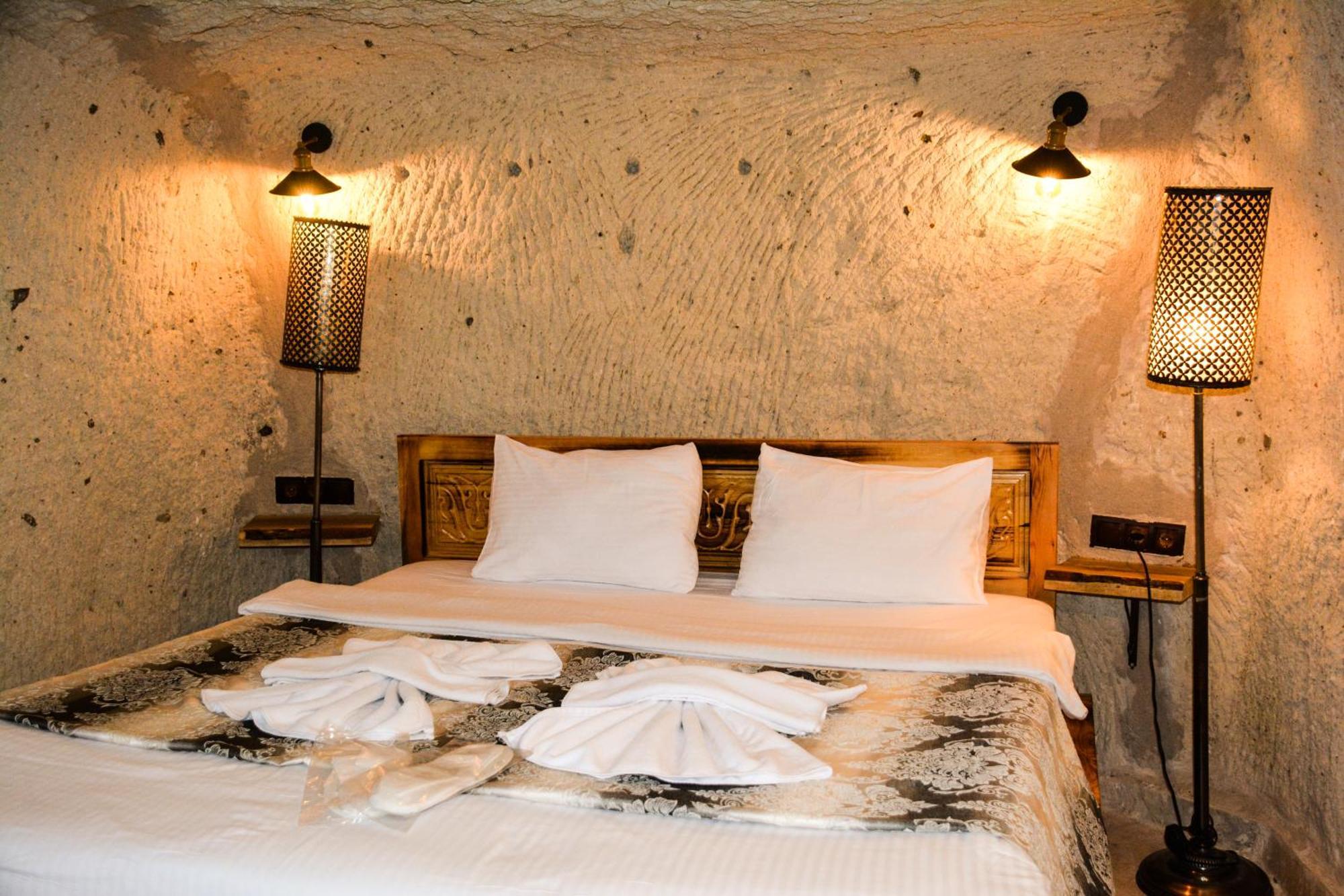 Cappadocia Ennar Cave Swimming Pool Hot & Spa 네브셰히르 외부 사진